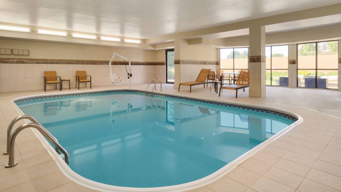 cy-cakmt-cakmt-pool-01-19627_Wide-Hor